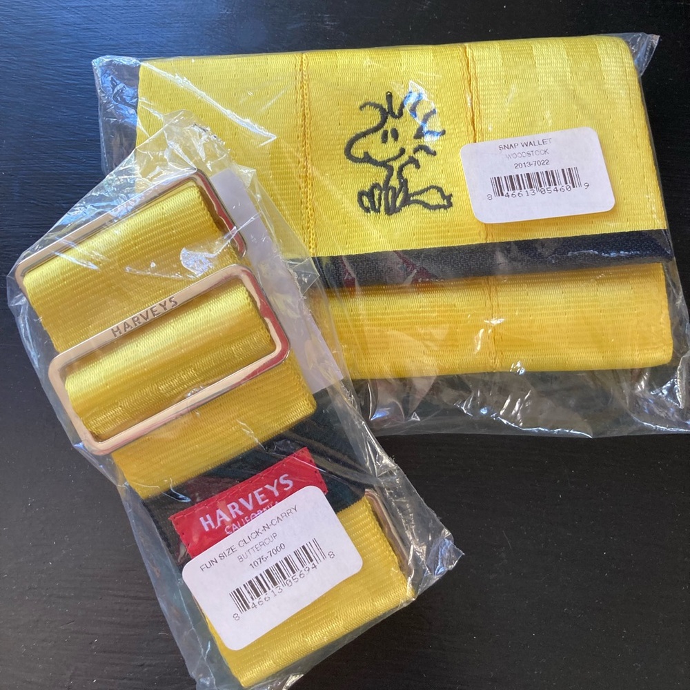 NIP Harveys Peanuts Woodstock Snap Wallet & Harveys Buttercup Fun Size Strap.